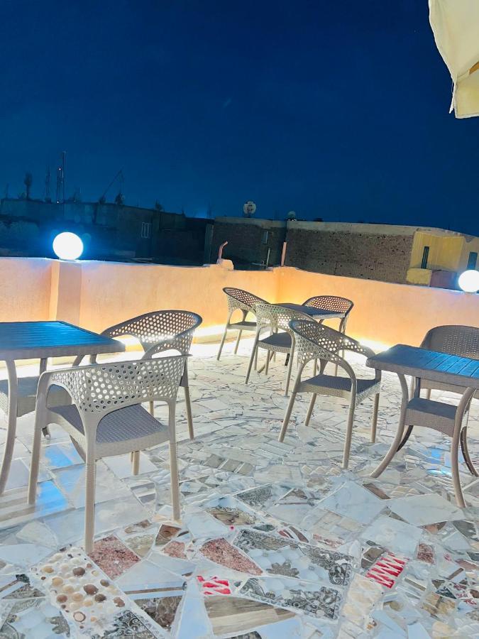 Gabry Pyramids Inn Cairo Exterior foto